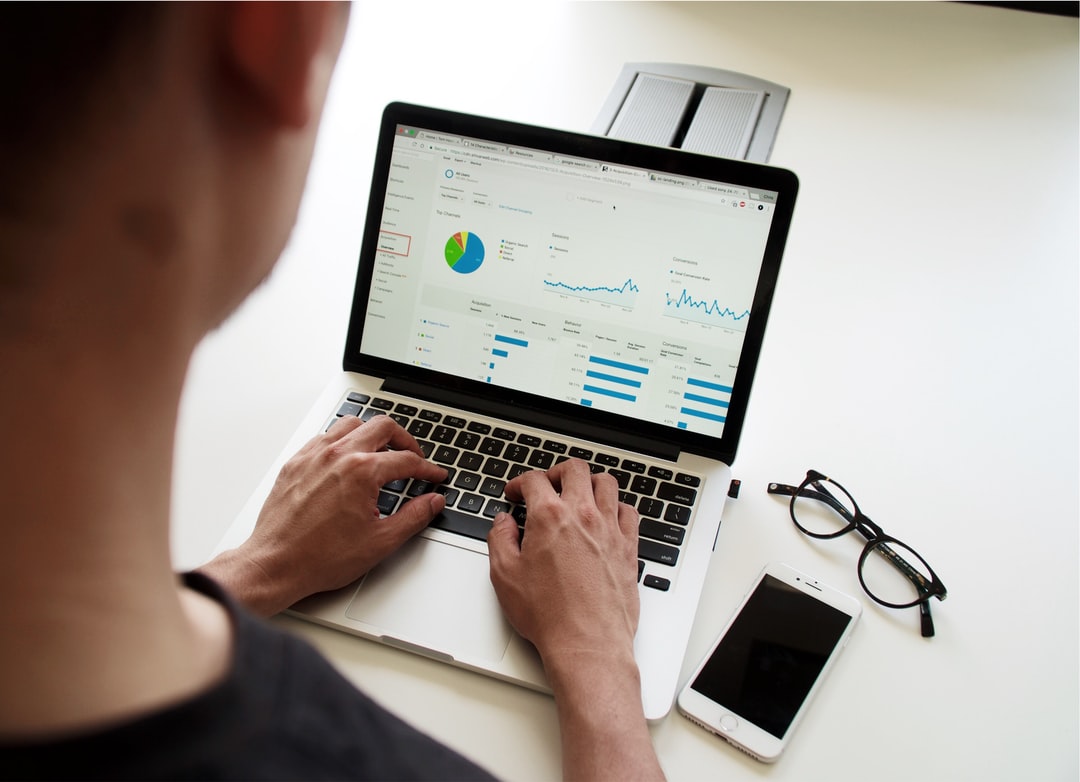 Somos más que un grupo empresarial; somos un ecosistema de soluciones integradas que impulsa el desarrollo sostenible a través de la salud, la innovación y el progreso social.  Nacimos con la visión de conectar diferentes sectores y líneas de negocio bajo un mismo propósito: cuidar, innovar e impactar positivamente la vida de las personas, aportando valor real a la sociedad y al entorno donde operamos.